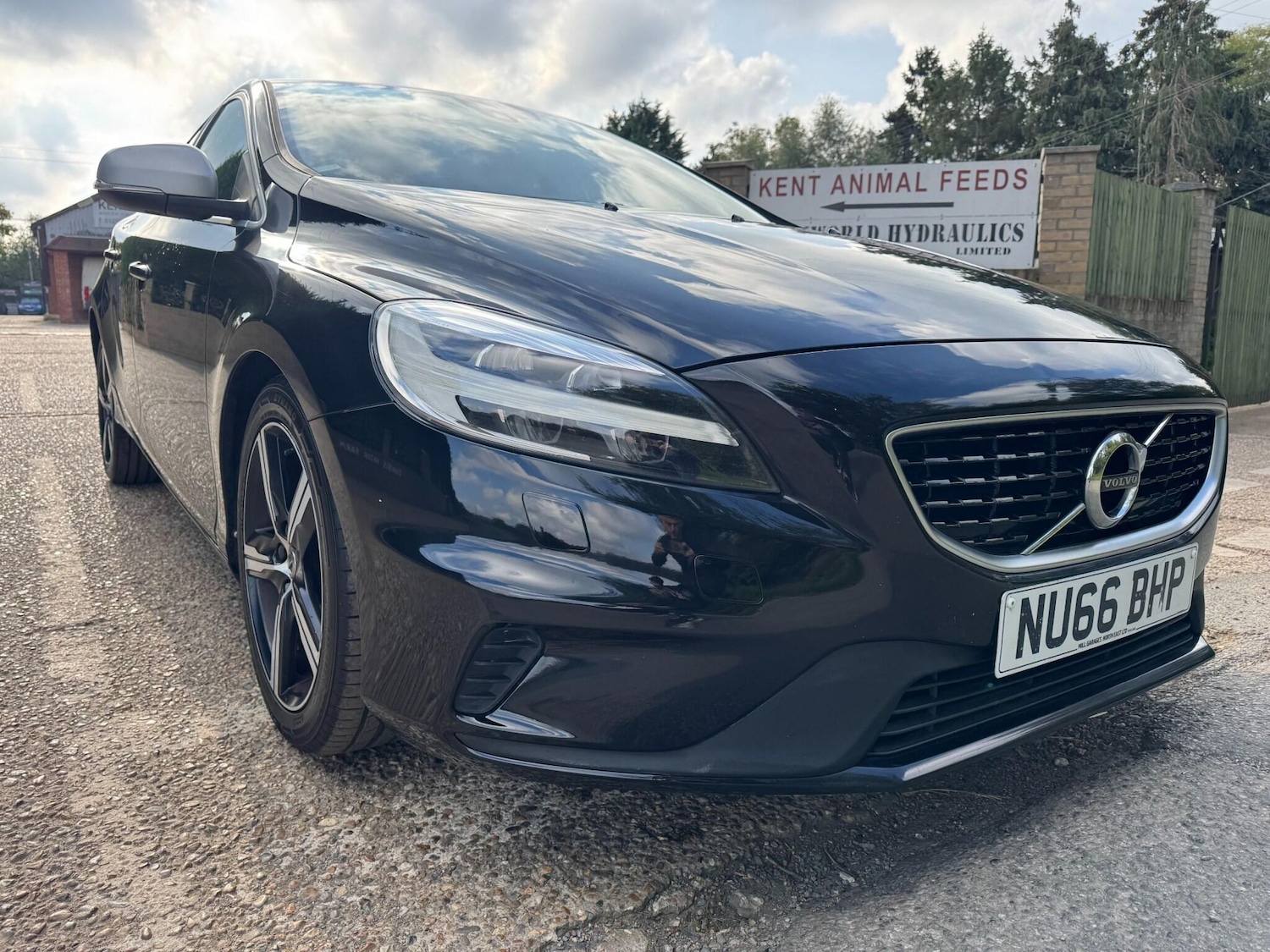 Used Volvo V40 2016 for sale - 76151664: Photo 32