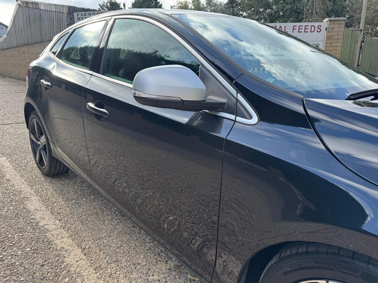 Used Volvo V40 2016 for sale - 76151664: Photo 33