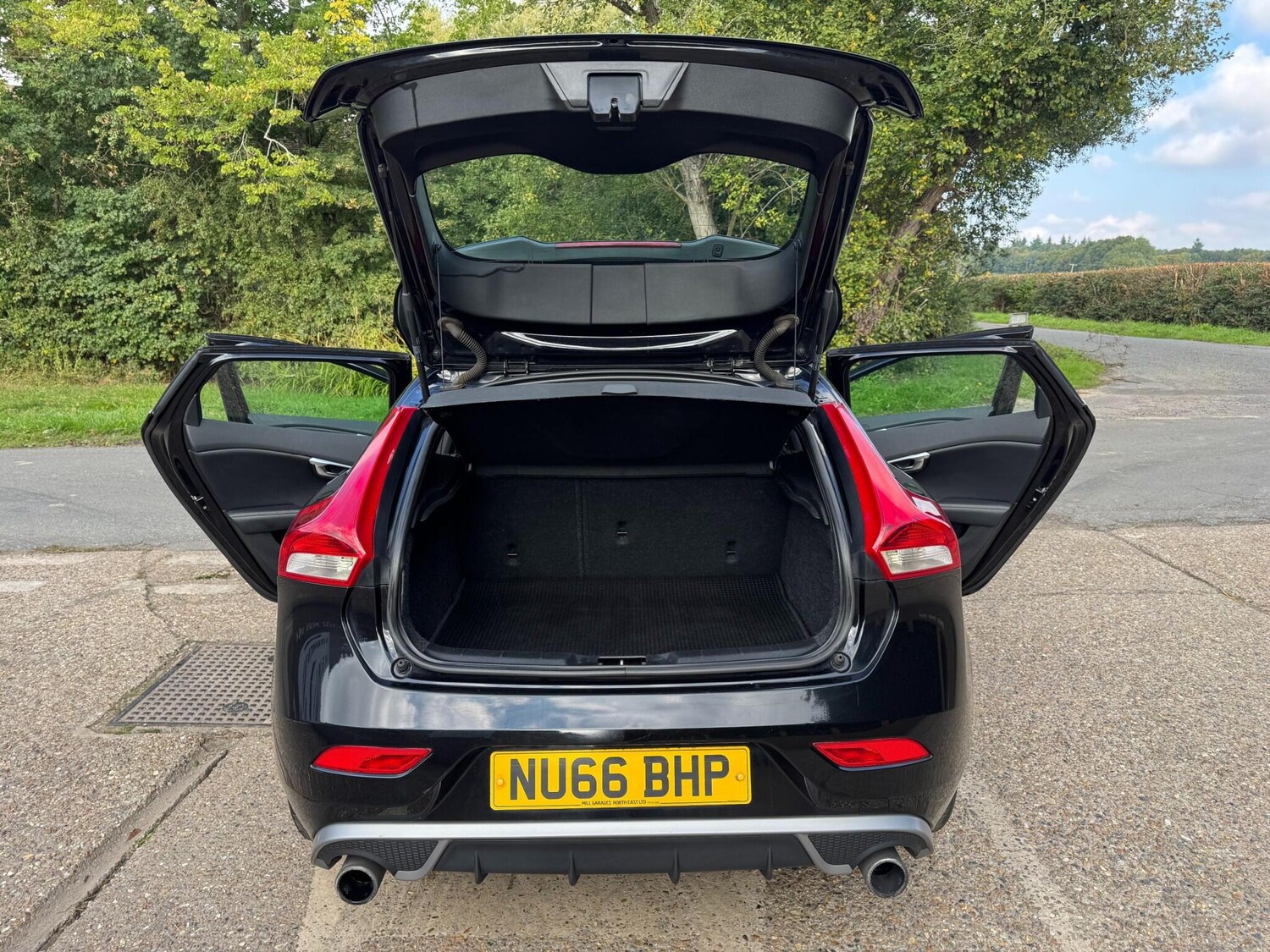 Used Volvo V40 2016 for sale - 76151664: Photo 46