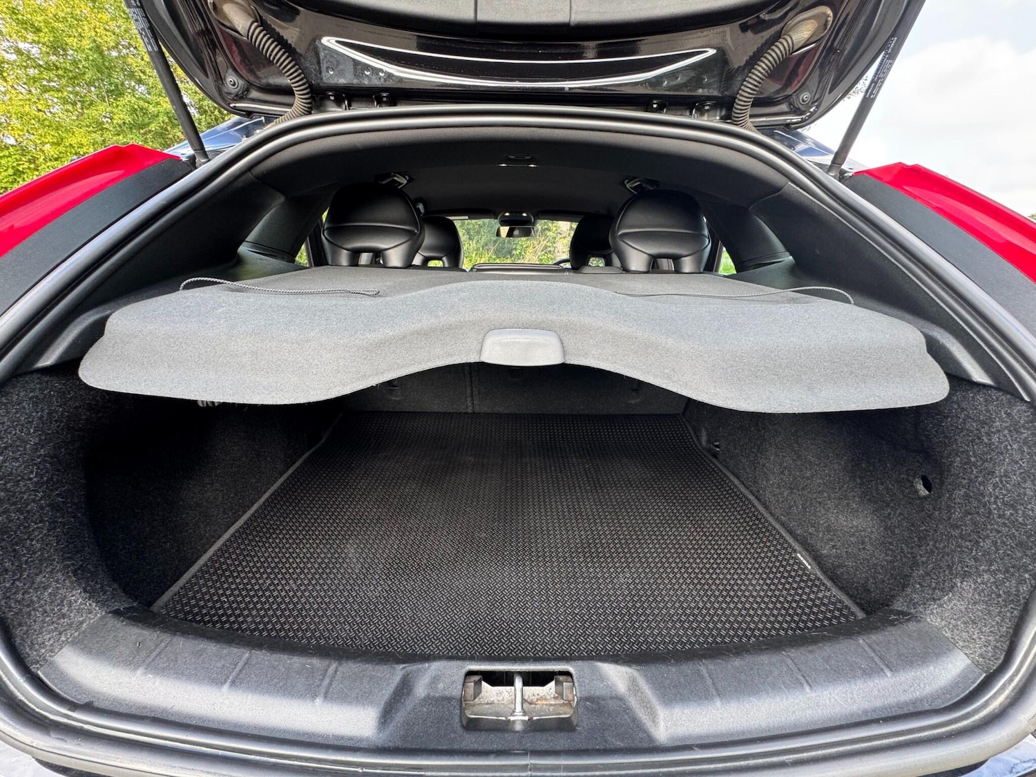 Used Volvo V40 2016 for sale - 76151664: Photo 50