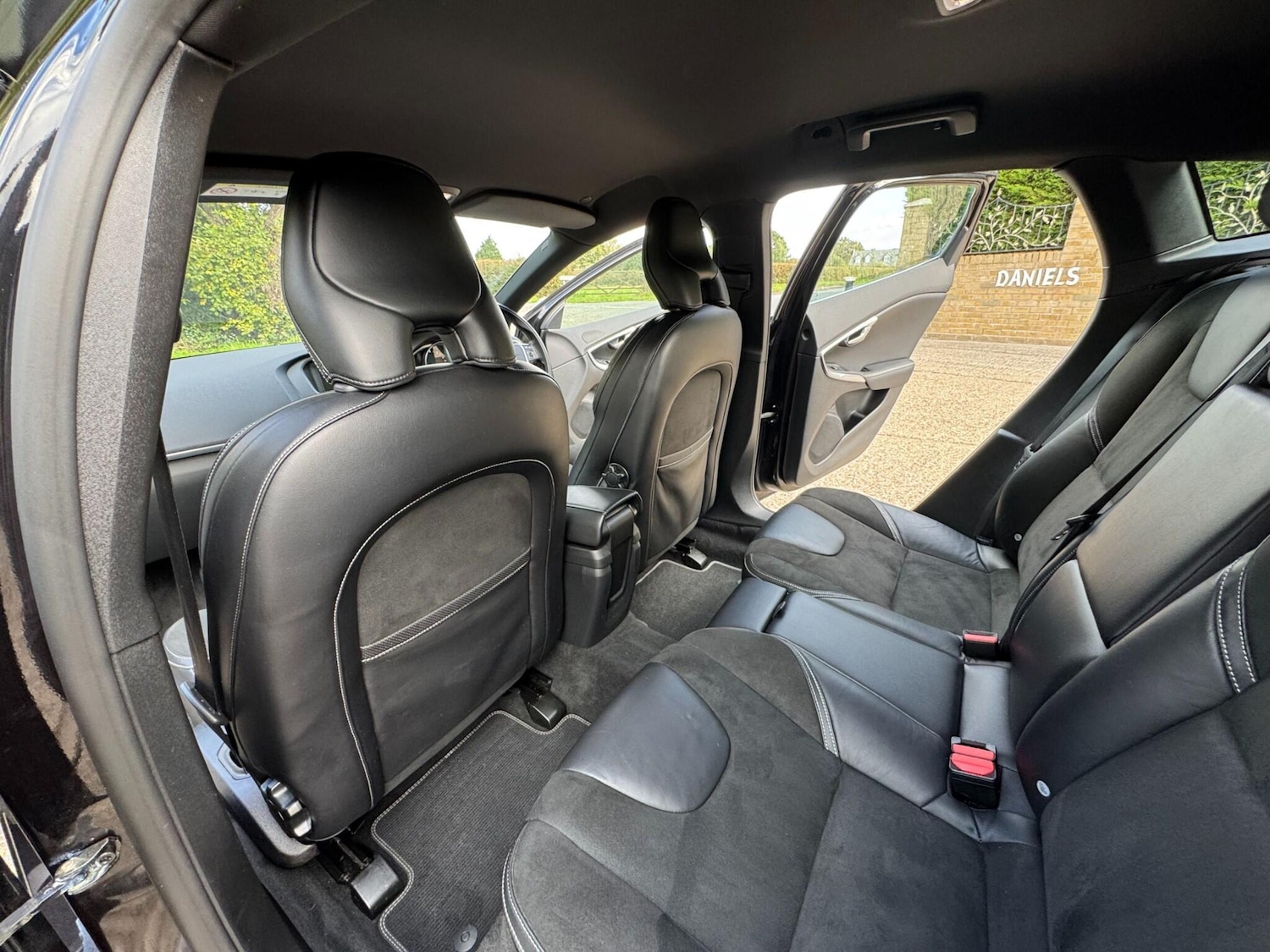 Used Volvo V40 2016 for sale - 76151664: Photo 53