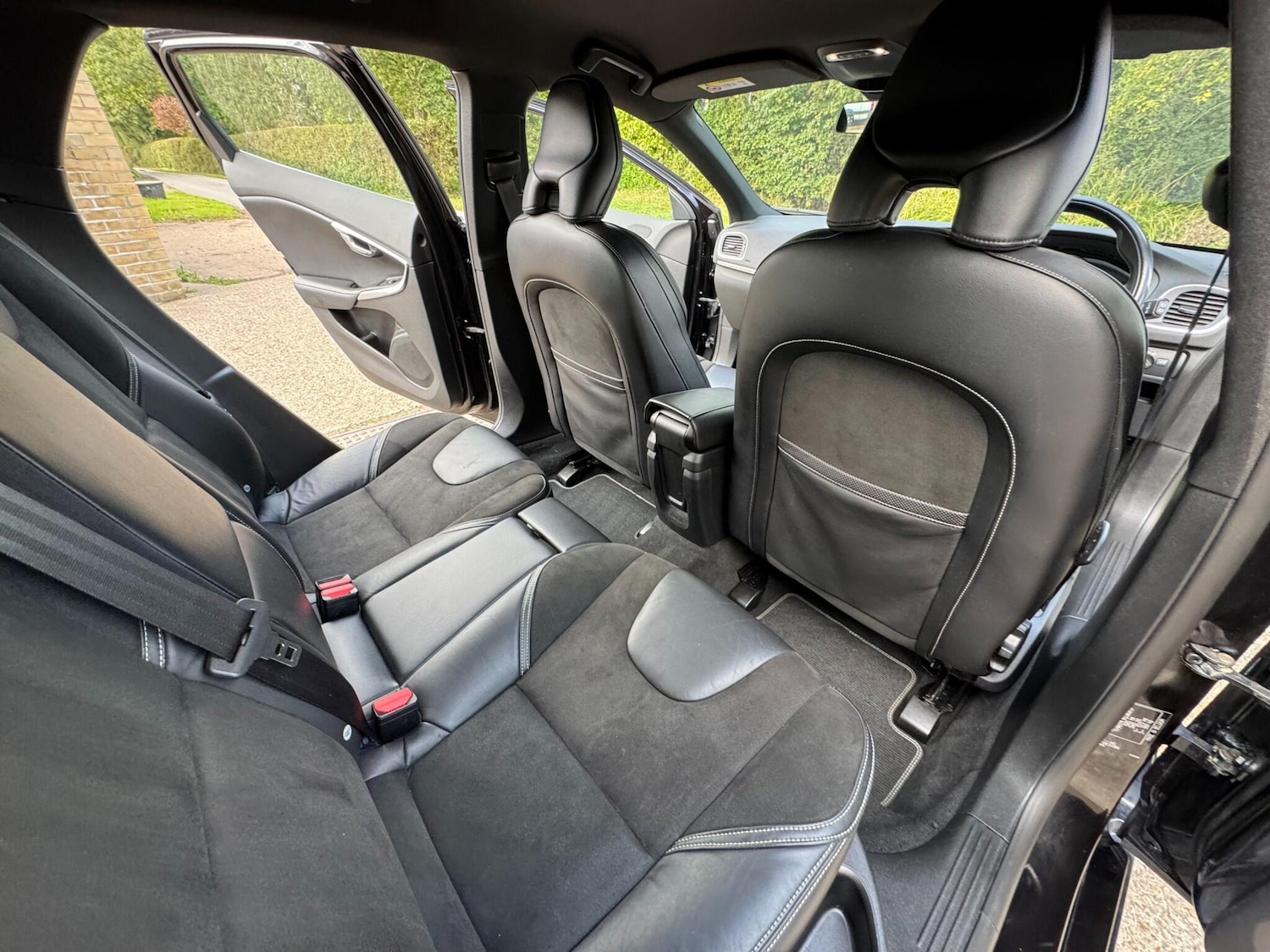 Used Volvo V40 2016 for sale - 76151664: Photo 65