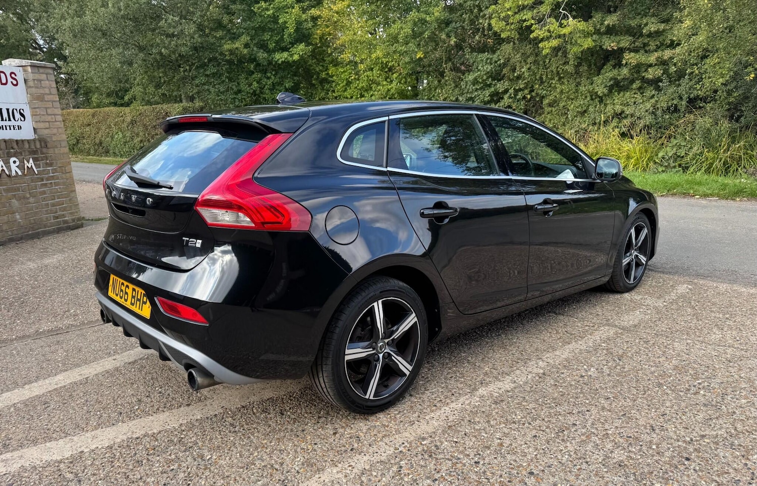 Used Volvo V40 2016 for sale - 76151664: Photo 7
