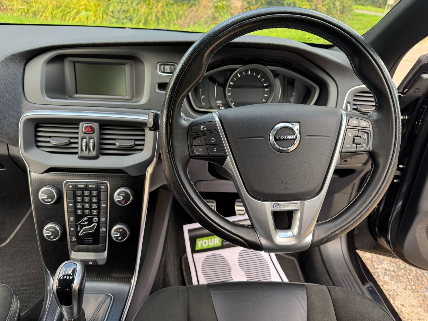 Used Volvo V40 2016 for sale - 76151664: Photo 71