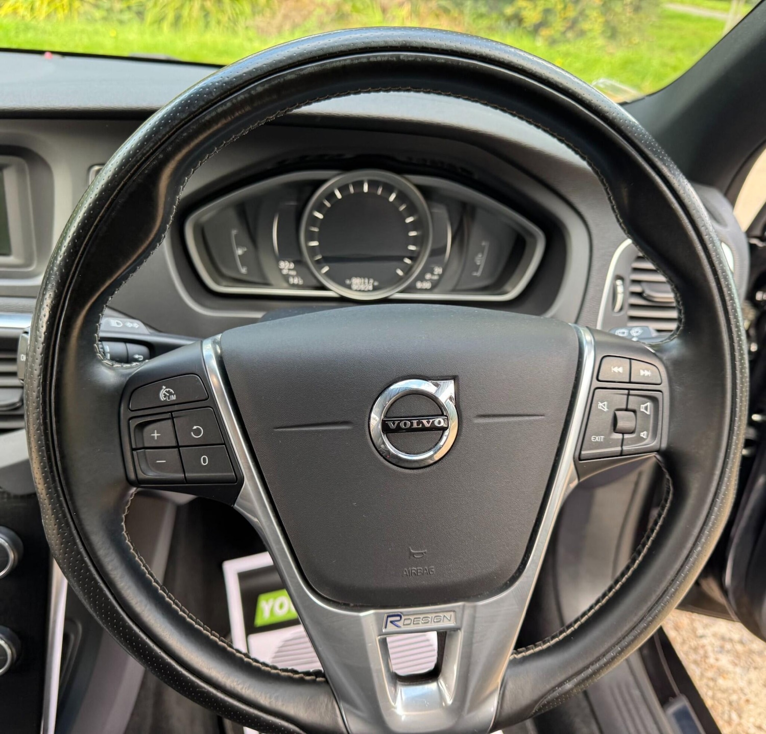 Used Volvo V40 2016 for sale - 76151664: Photo 72