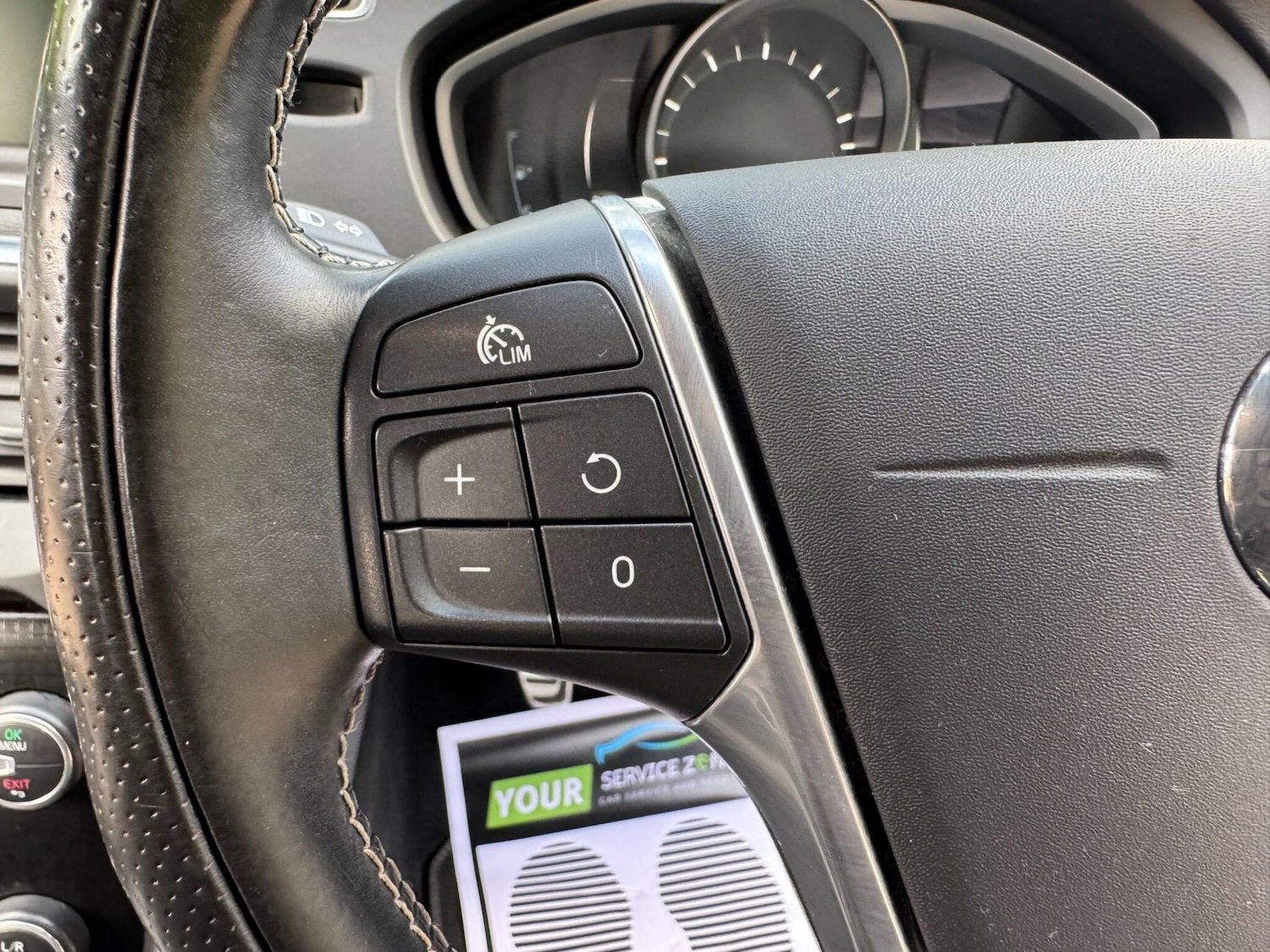 Used Volvo V40 2016 for sale - 76151664: Photo 81