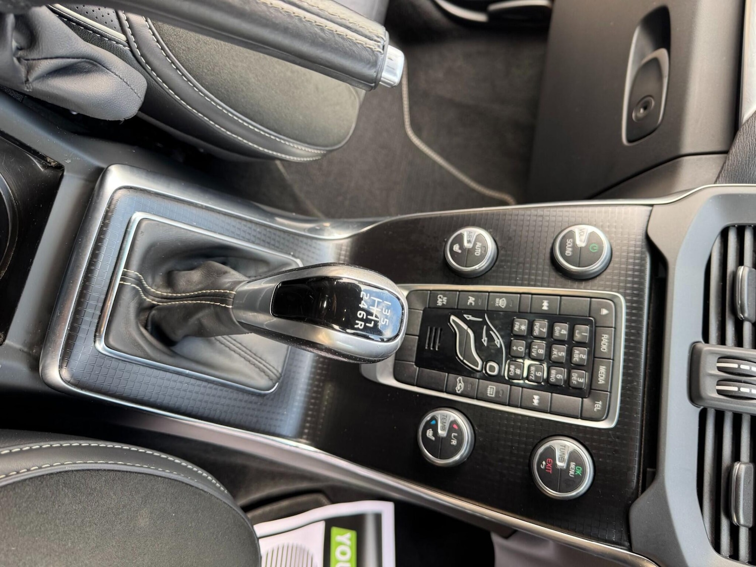 Used Volvo V40 2016 for sale - 76151664: Photo 83