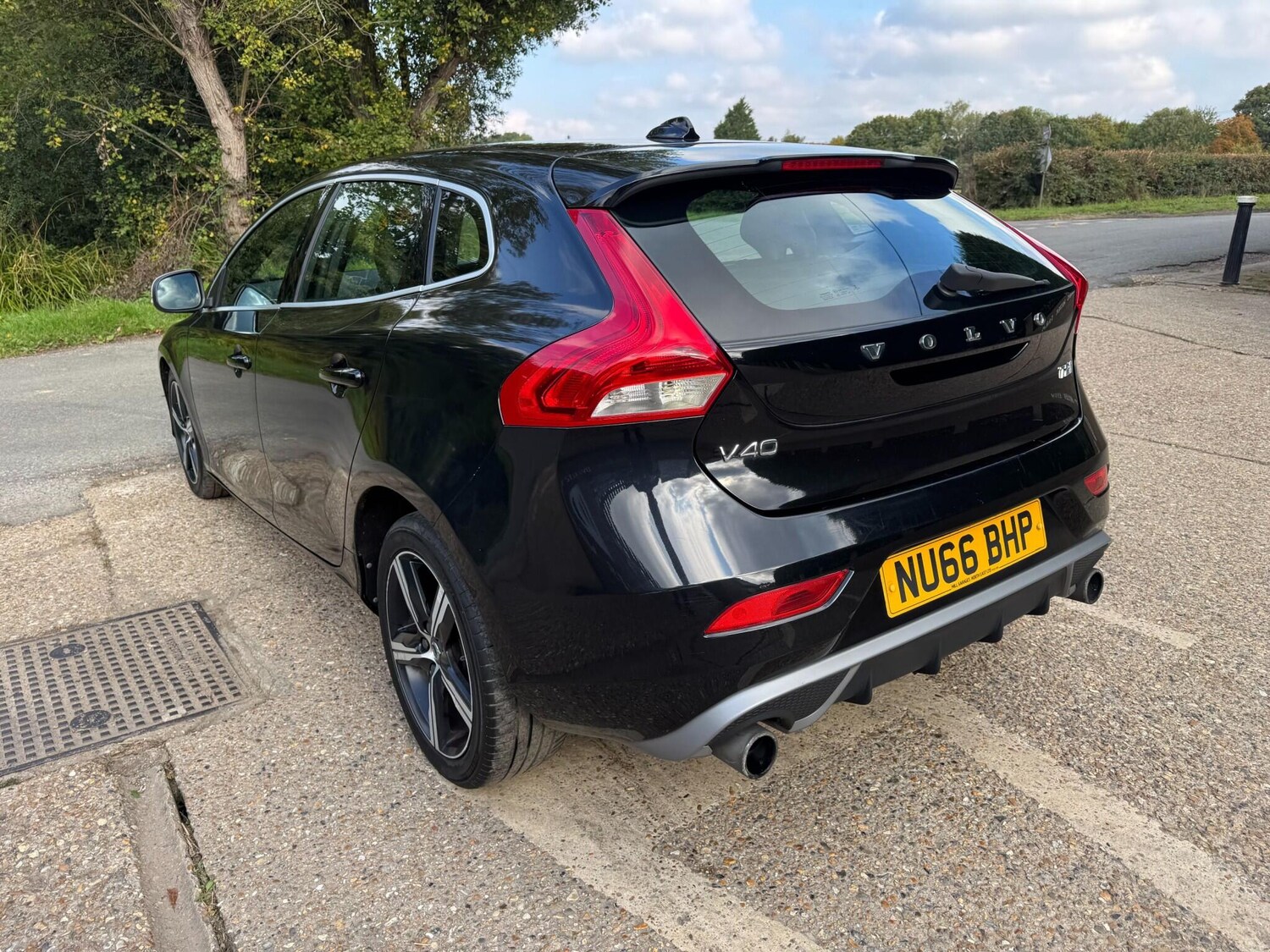 Used Volvo V40 2016 for sale - 76151664: Photo 9