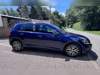 Used Volkswagen Golf 2019 for sale - 79232780: Photo