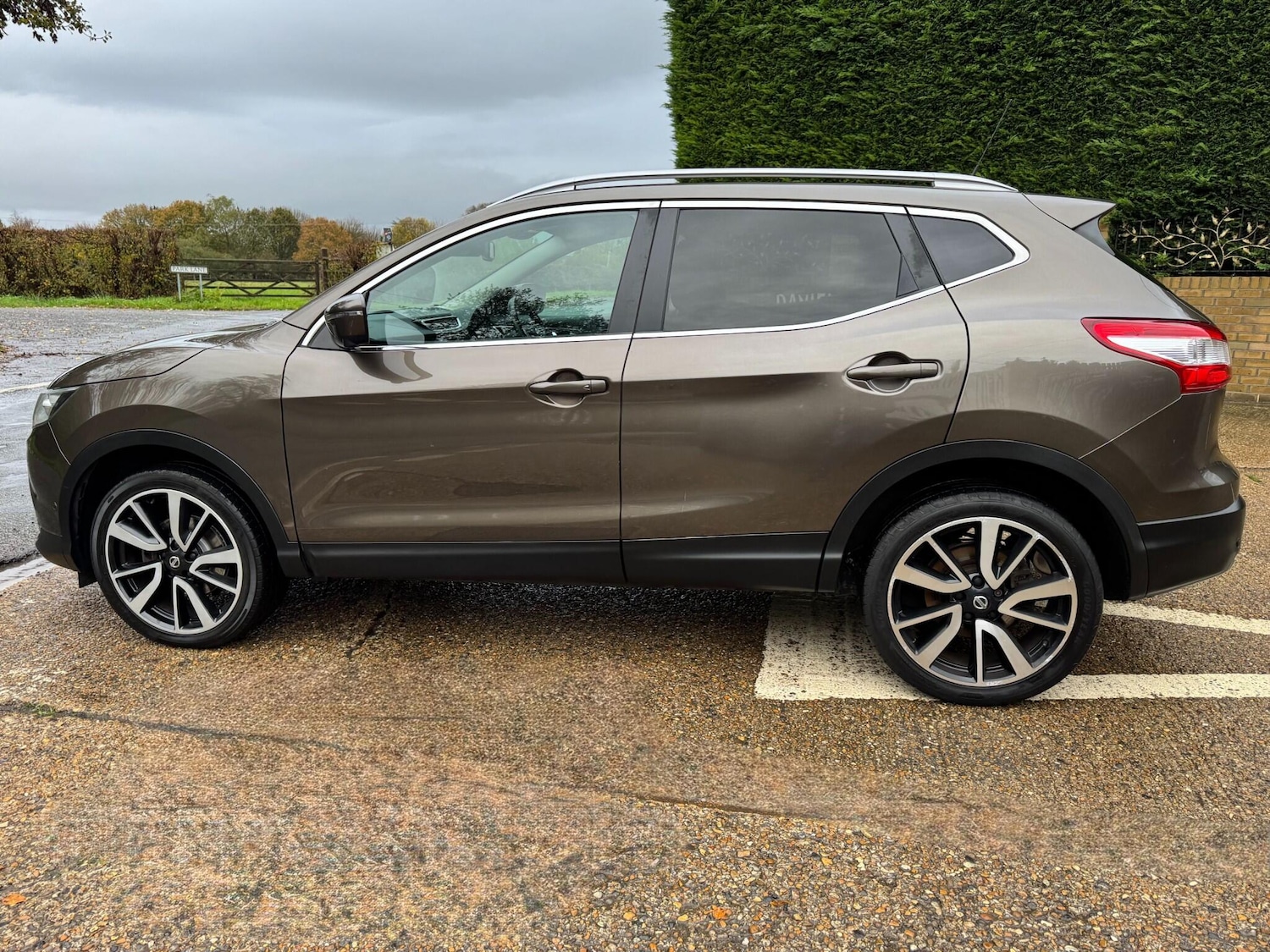 Used Nissan Qashqai 2016 for sale - 77940803: Photo 9