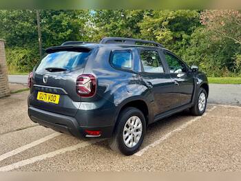 Used Dacia Duster 2021 for sale - 79748617: Photo