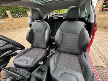 Used Peugeot 208 2016 for sale - 76152268: Photo