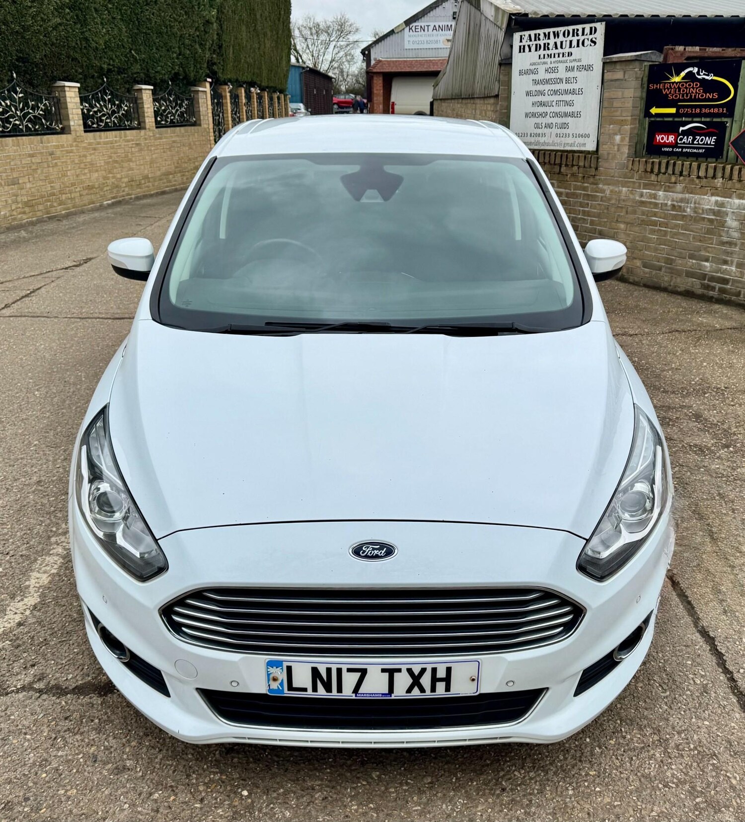 Used Ford S-Max 2017 for sale - 77984119: Photo 28