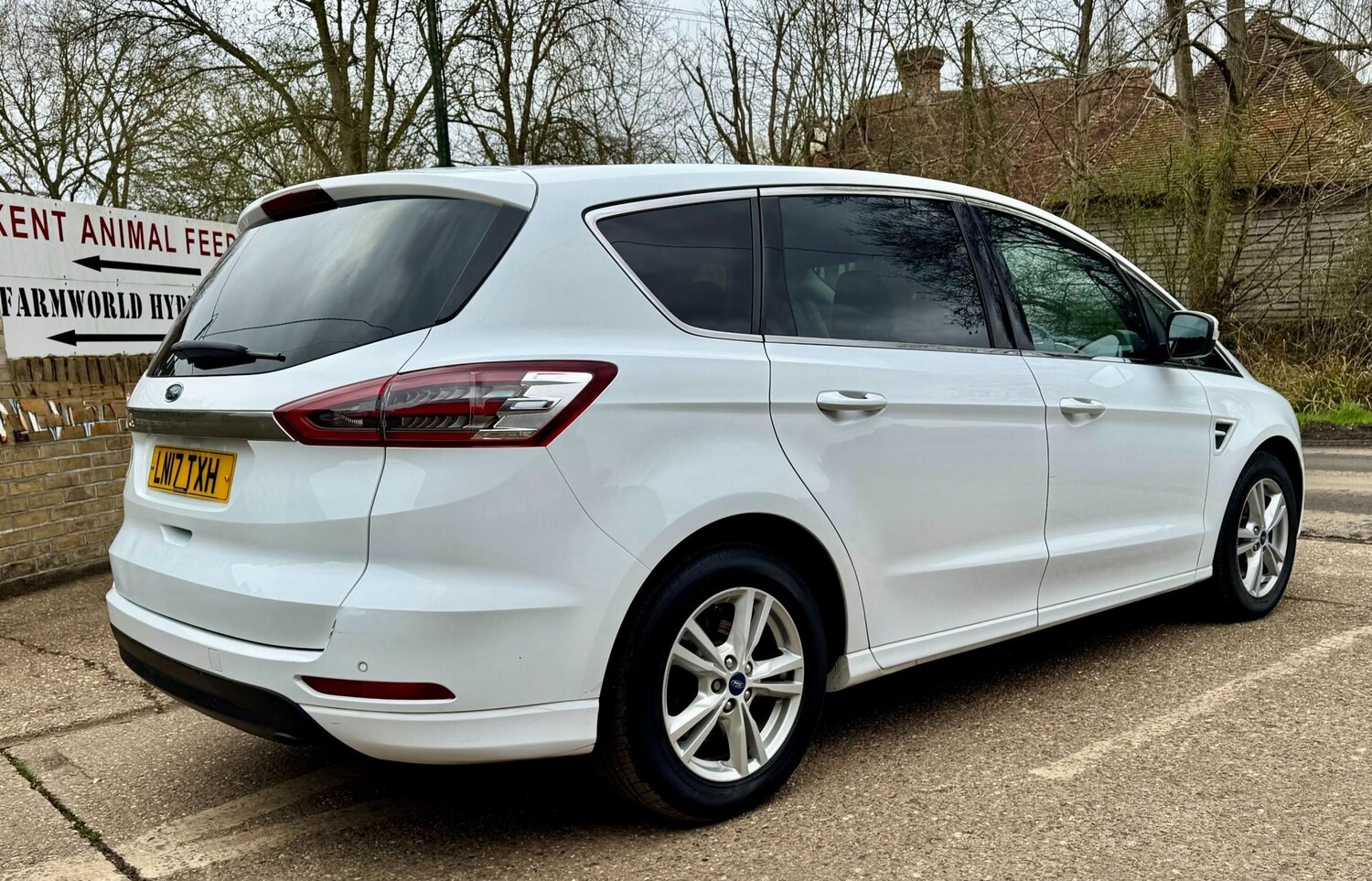 Used Ford S-Max 2017 for sale - 77984119: Photo 7