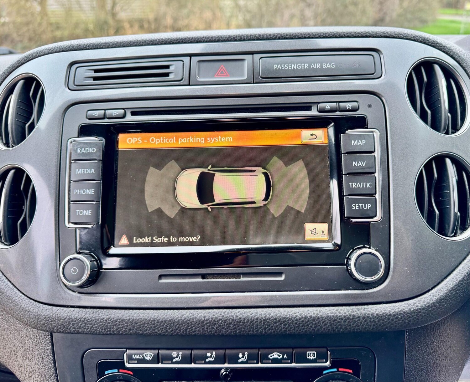 Used Volkswagen Tiguan 2015 for sale - 77994925: Photo 18