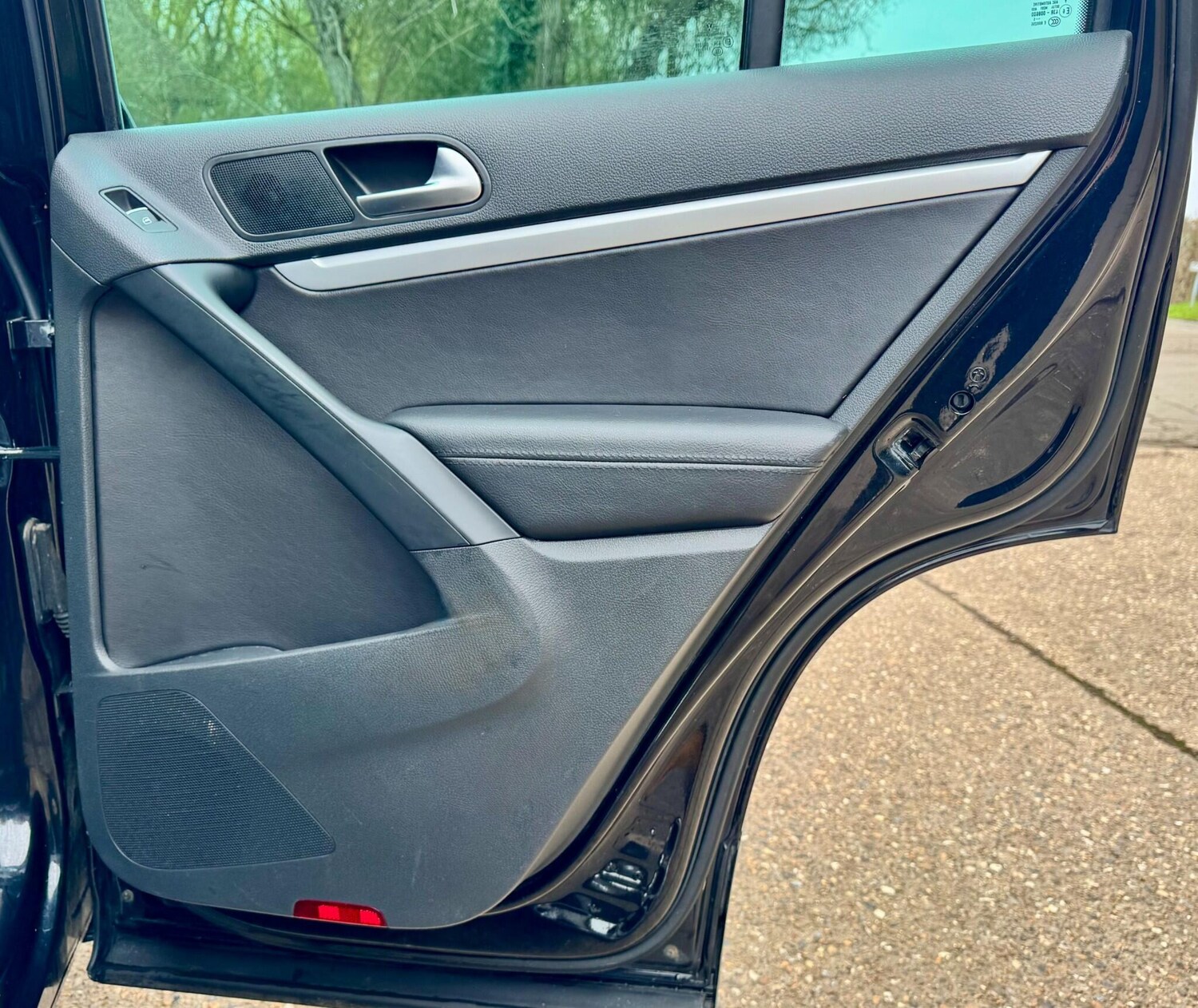 Used Volkswagen Tiguan 2015 for sale - 77994925: Photo 61