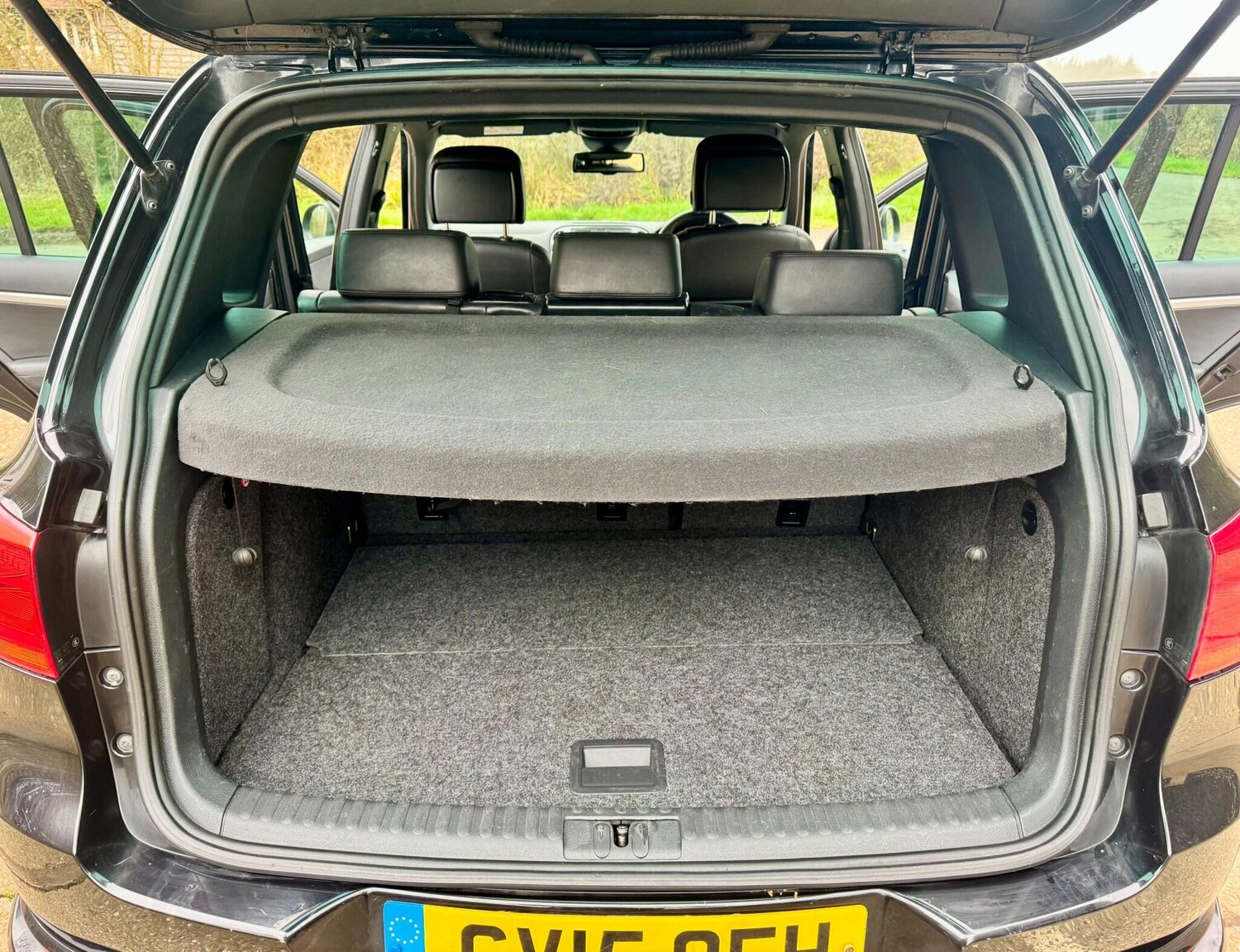 Used Volkswagen Tiguan 2015 for sale - 77994925: Photo 65