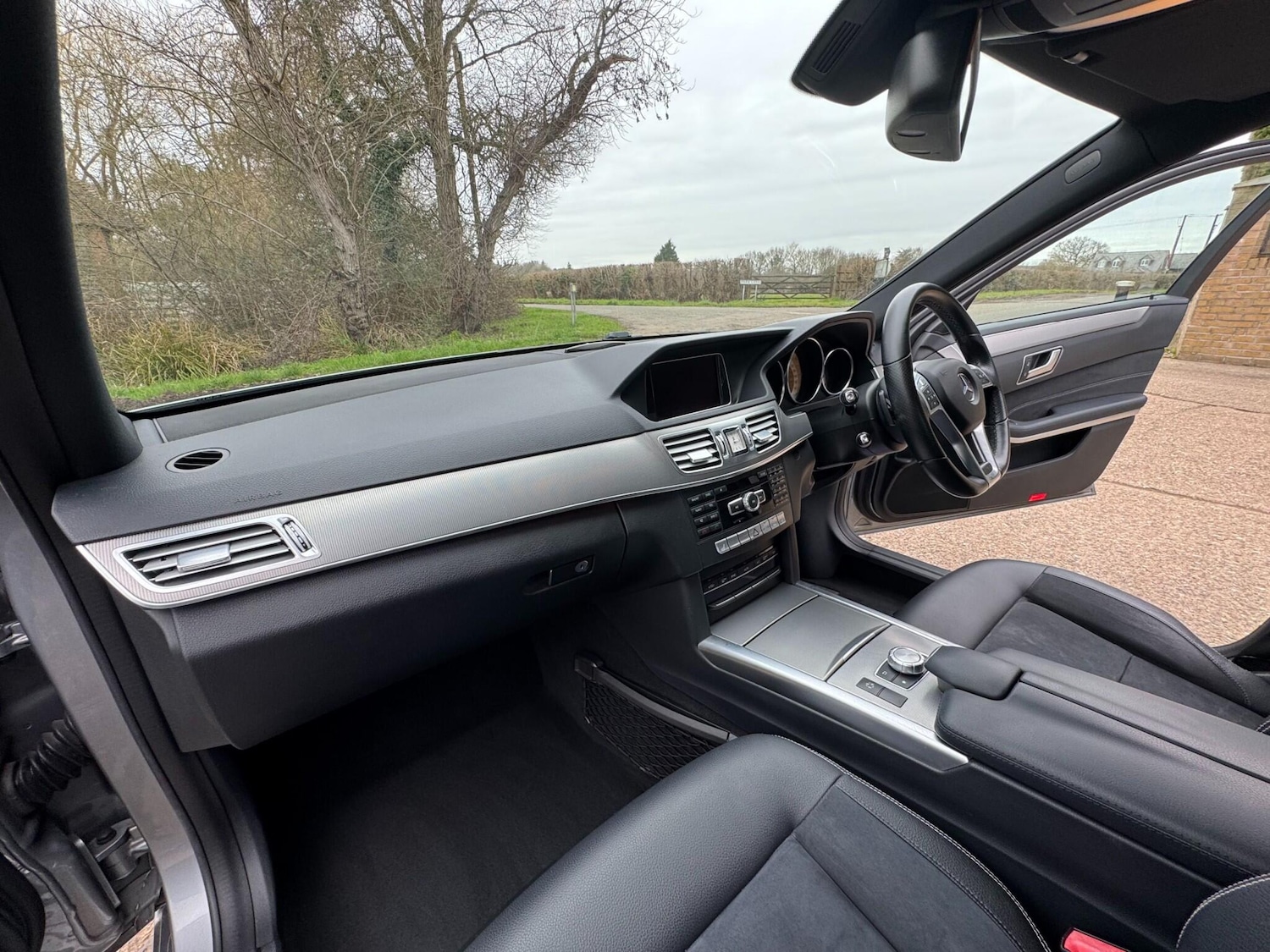 Used Mercedes-Benz E Class for sale - 77809156: Photo 68