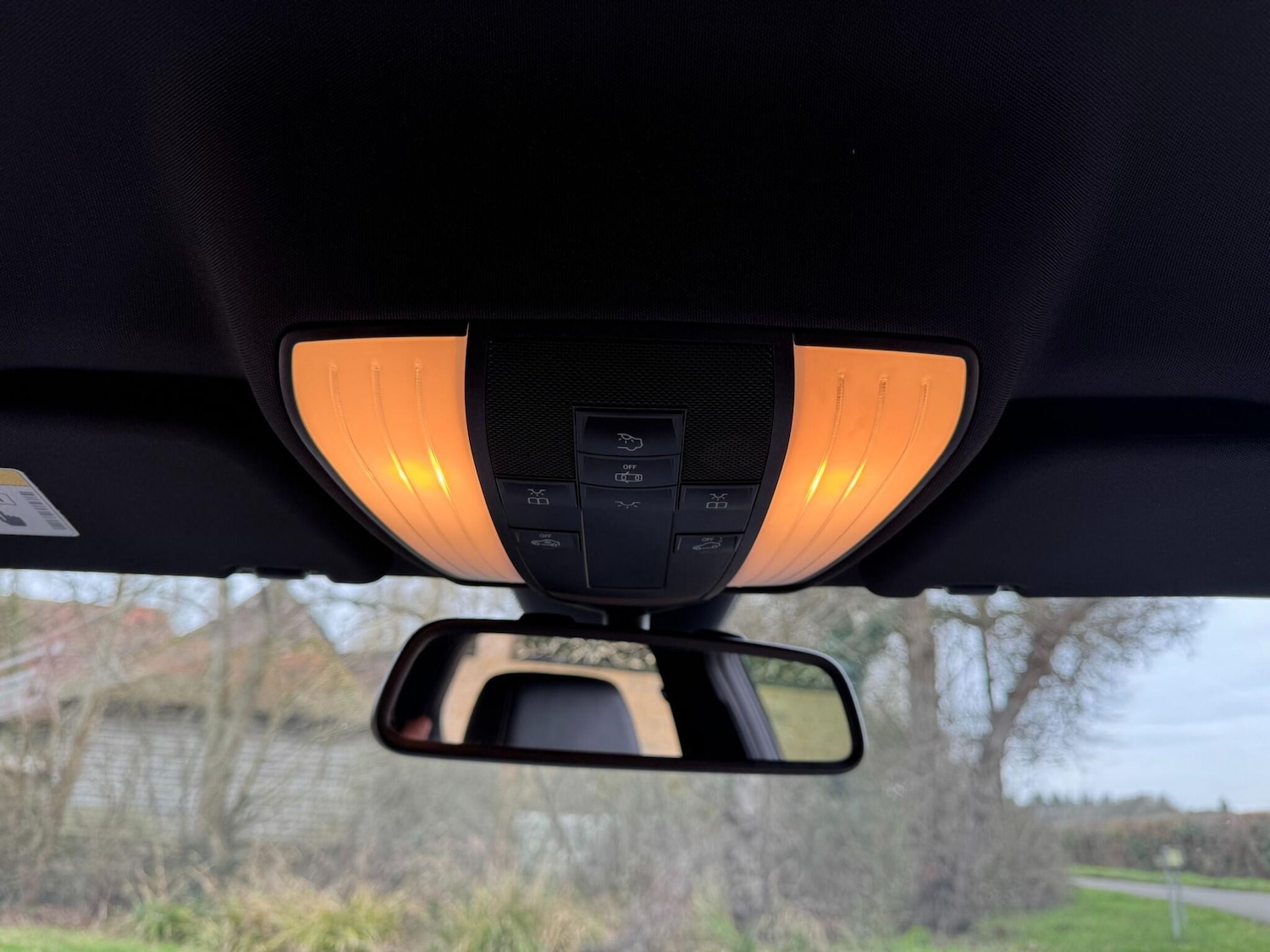 Used Mercedes-Benz E Class for sale - 77809156: Photo 85