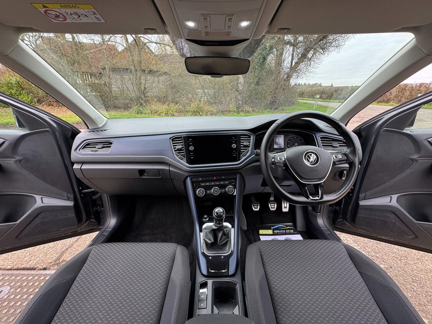 Used Volkswagen T-Roc for sale - 77808649: Photo 2