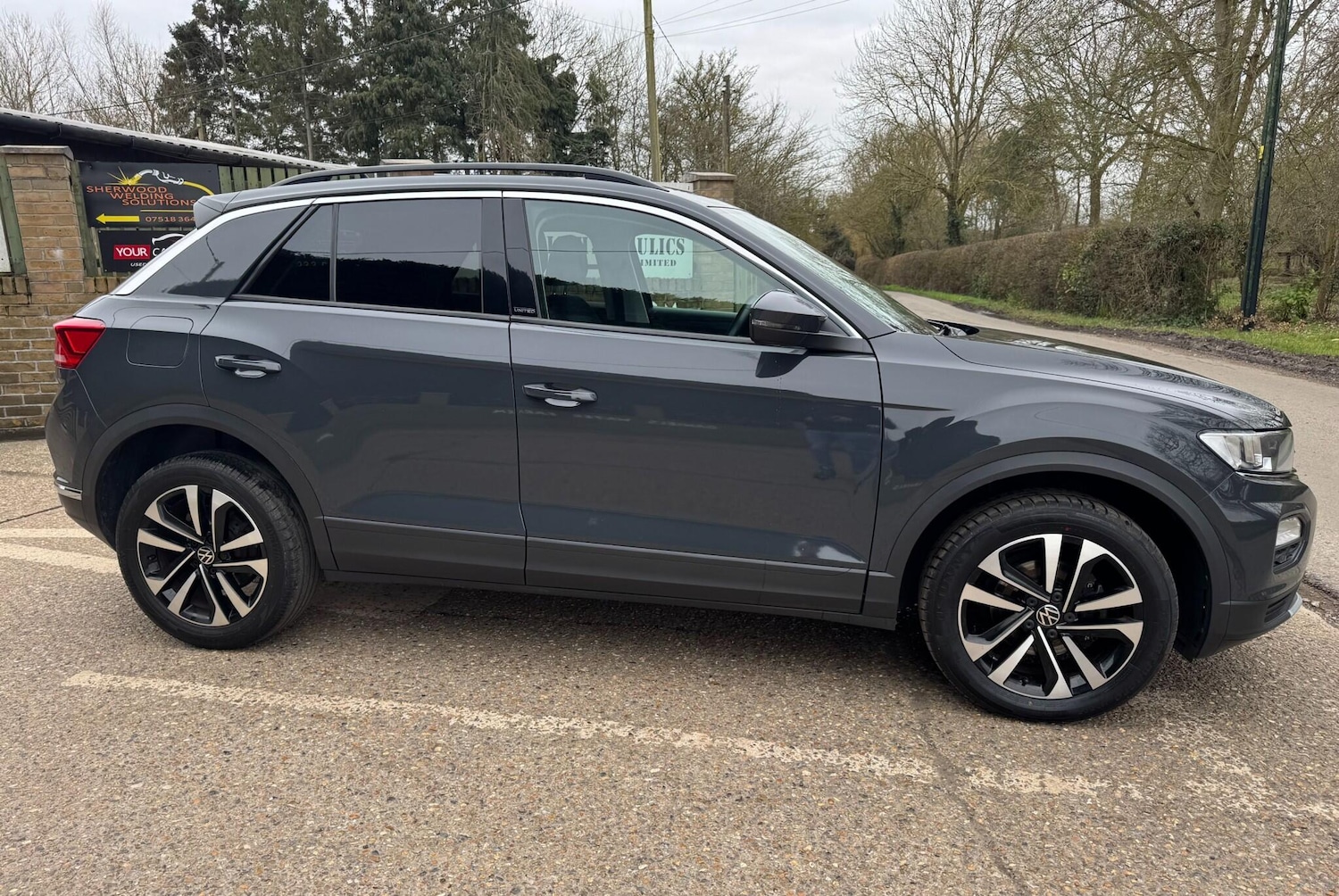 Used Volkswagen T-Roc for sale - 77808649: Photo 28