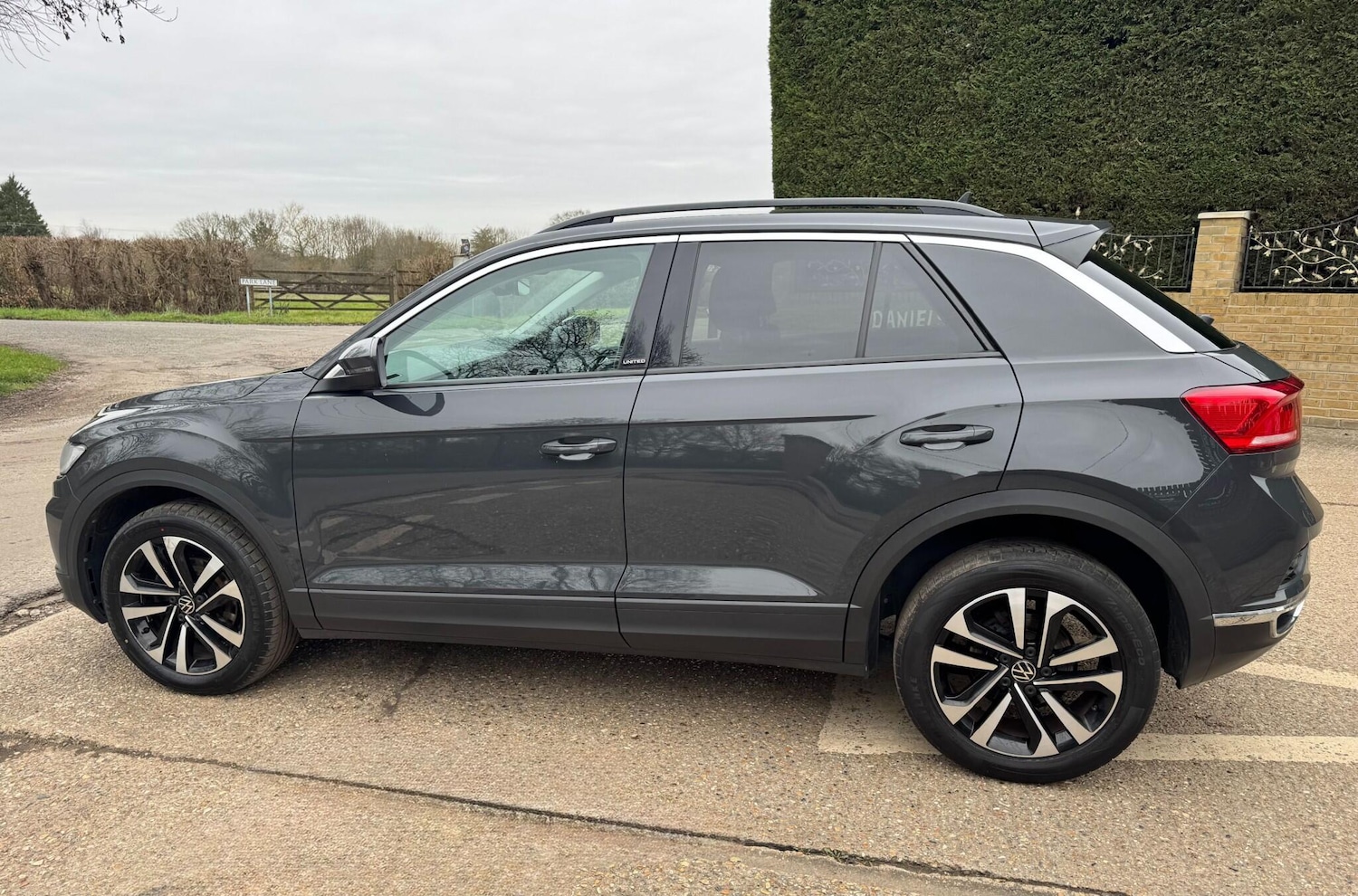 Used Volkswagen T-Roc for sale - 77808649: Photo 36