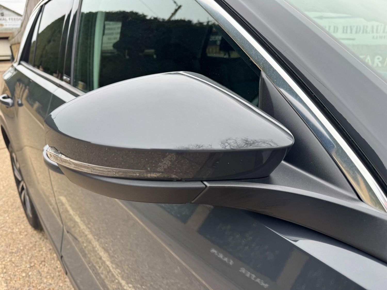 Used Volkswagen T-Roc for sale - 77808649: Photo 49