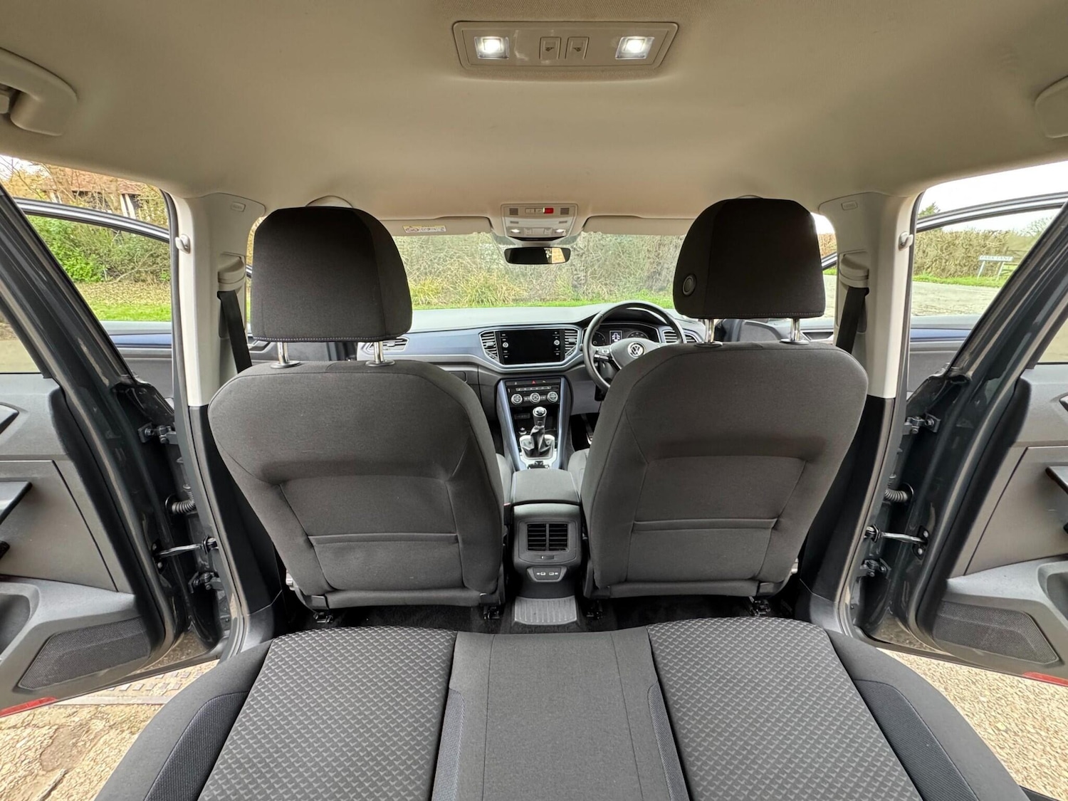 Used Volkswagen T-Roc for sale - 77808649: Photo 57