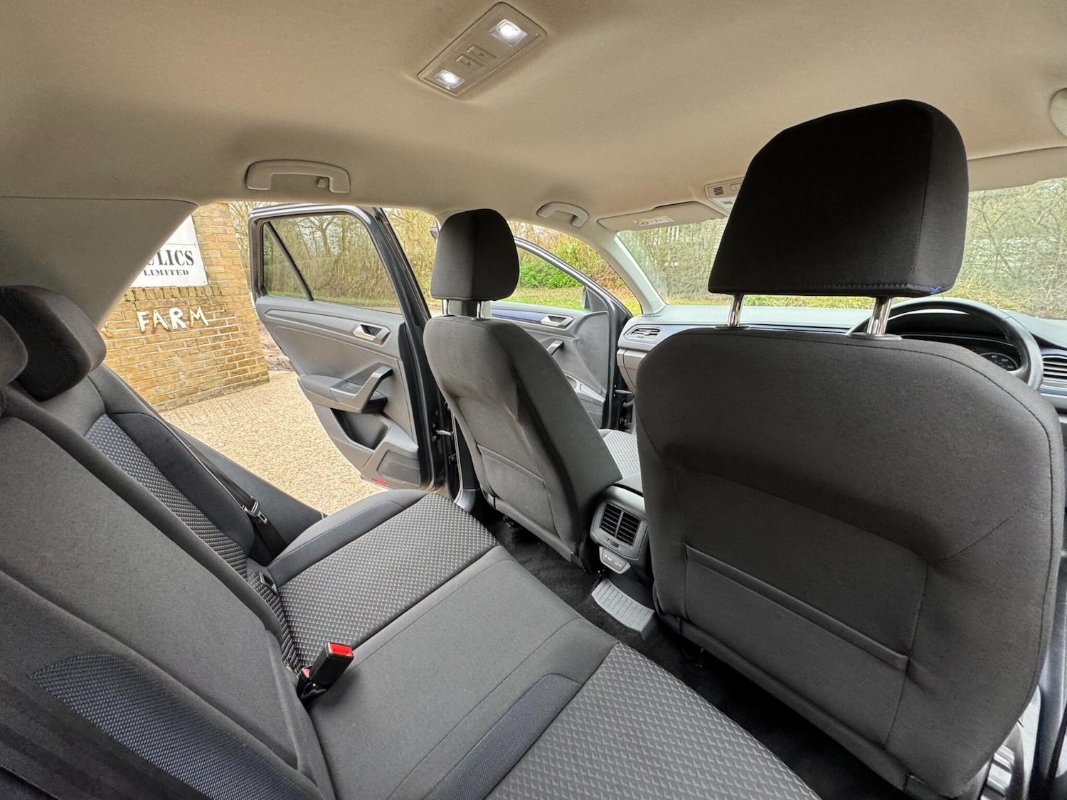 Used Volkswagen T-Roc for sale - 77808649: Photo 66