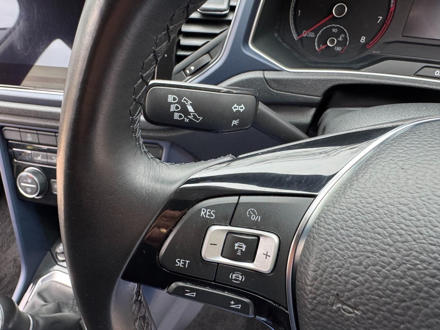 Used Volkswagen T-Roc for sale - 77808649: Photo 77