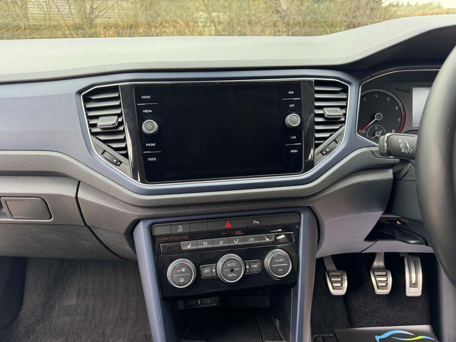 Used Volkswagen T-Roc for sale - 77808649: Photo 91