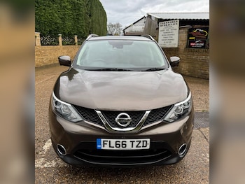 Used Nissan Qashqai 2016 for sale - 77994927: Photo