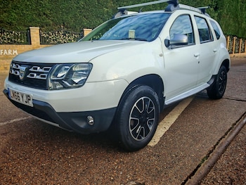 Used Dacia Duster 2016 for sale - 76527823: Photo