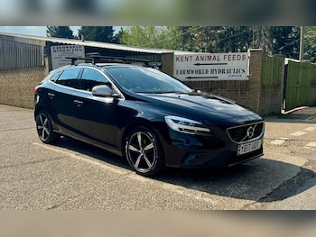 Used Volvo V40 2017 for sale - 78487120: Photo