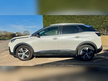 Used Peugeot 3008 2017 for sale - 77808015: Photo