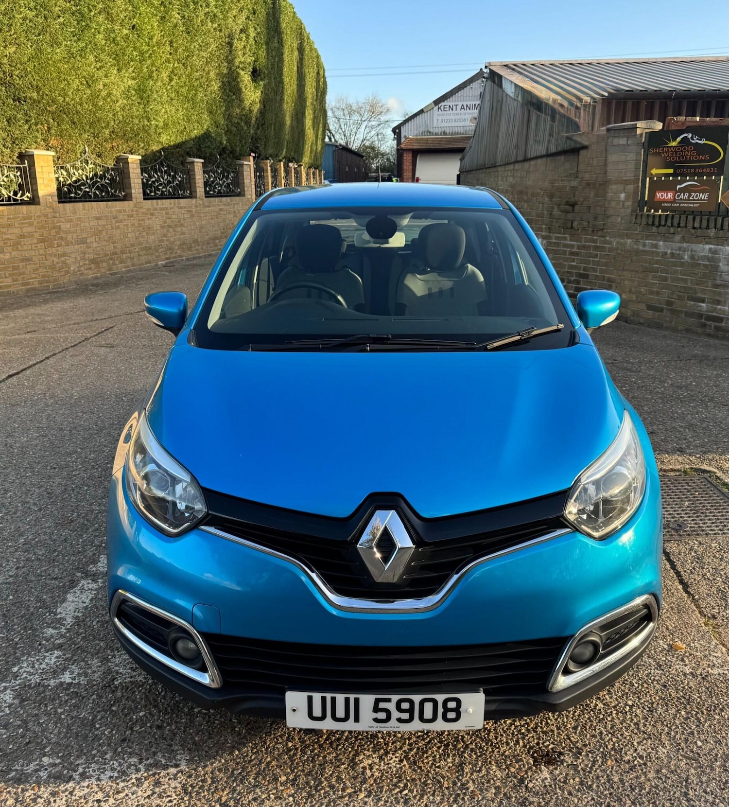 Used Renault Captur 2013 for sale - 76990141: Photo 2