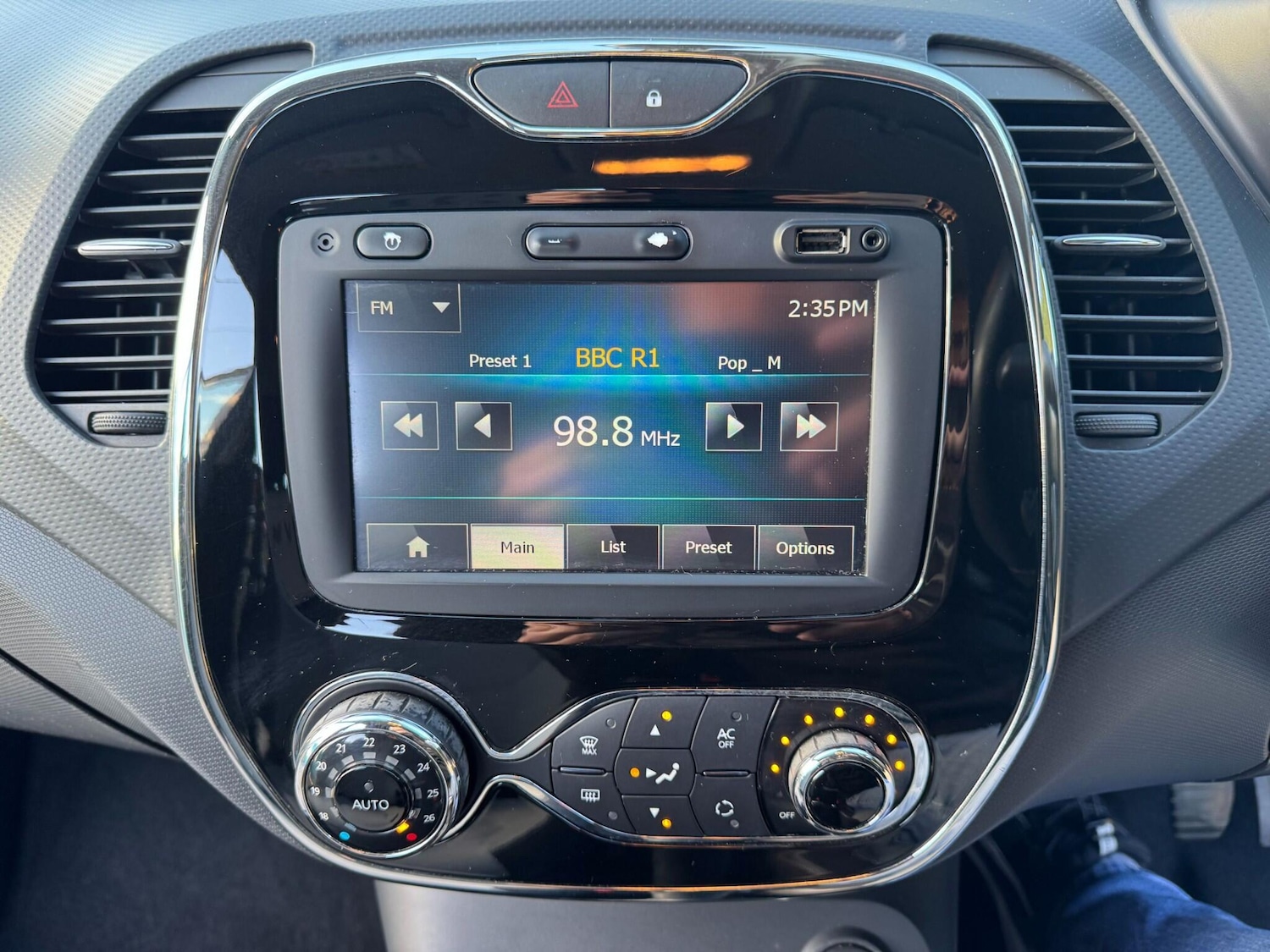 Used Renault Captur 2013 for sale - 76990141: Photo 89