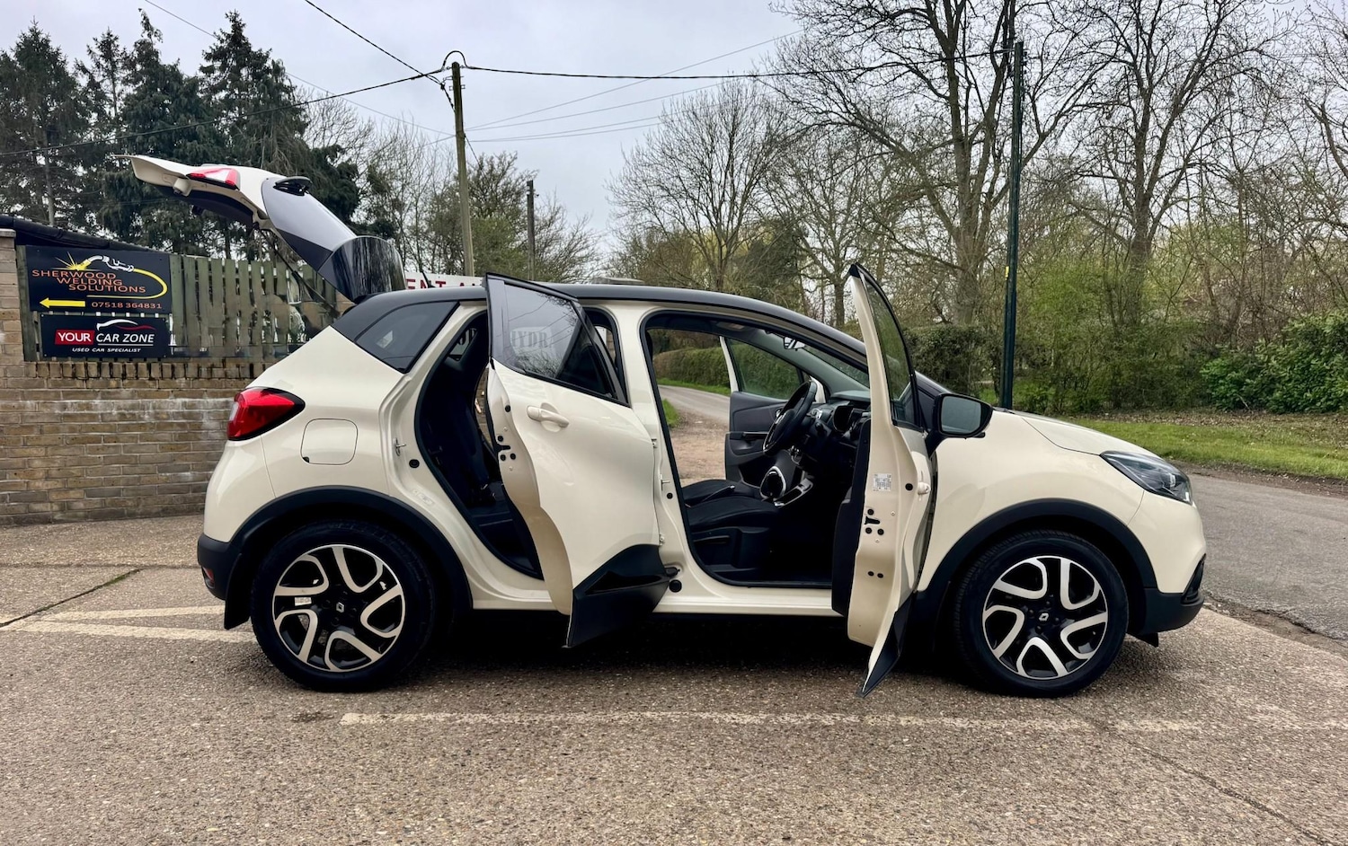 Used Renault Captur 2015 for sale - 78109891: Photo 10