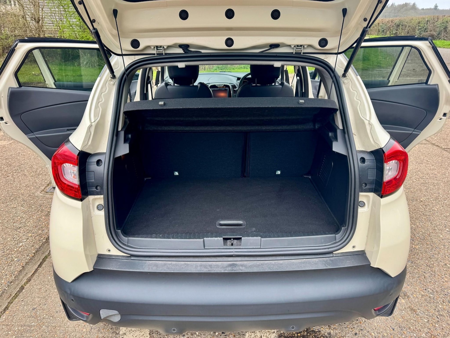 Used Renault Captur 2015 for sale - 78109891: Photo 11