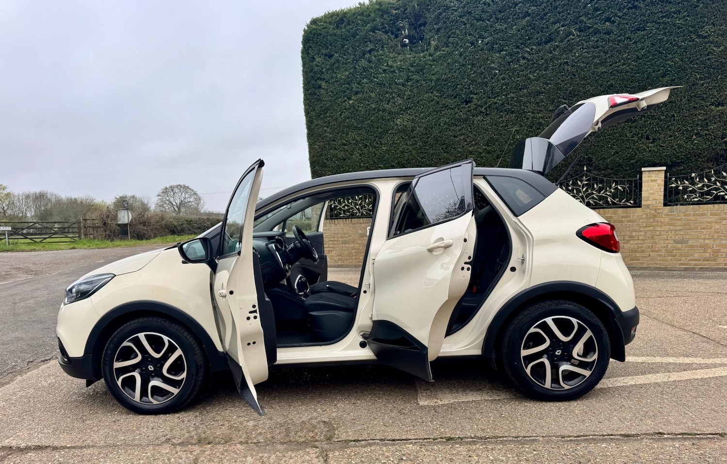 Used Renault Captur 2015 for sale - 78109891: Photo 5