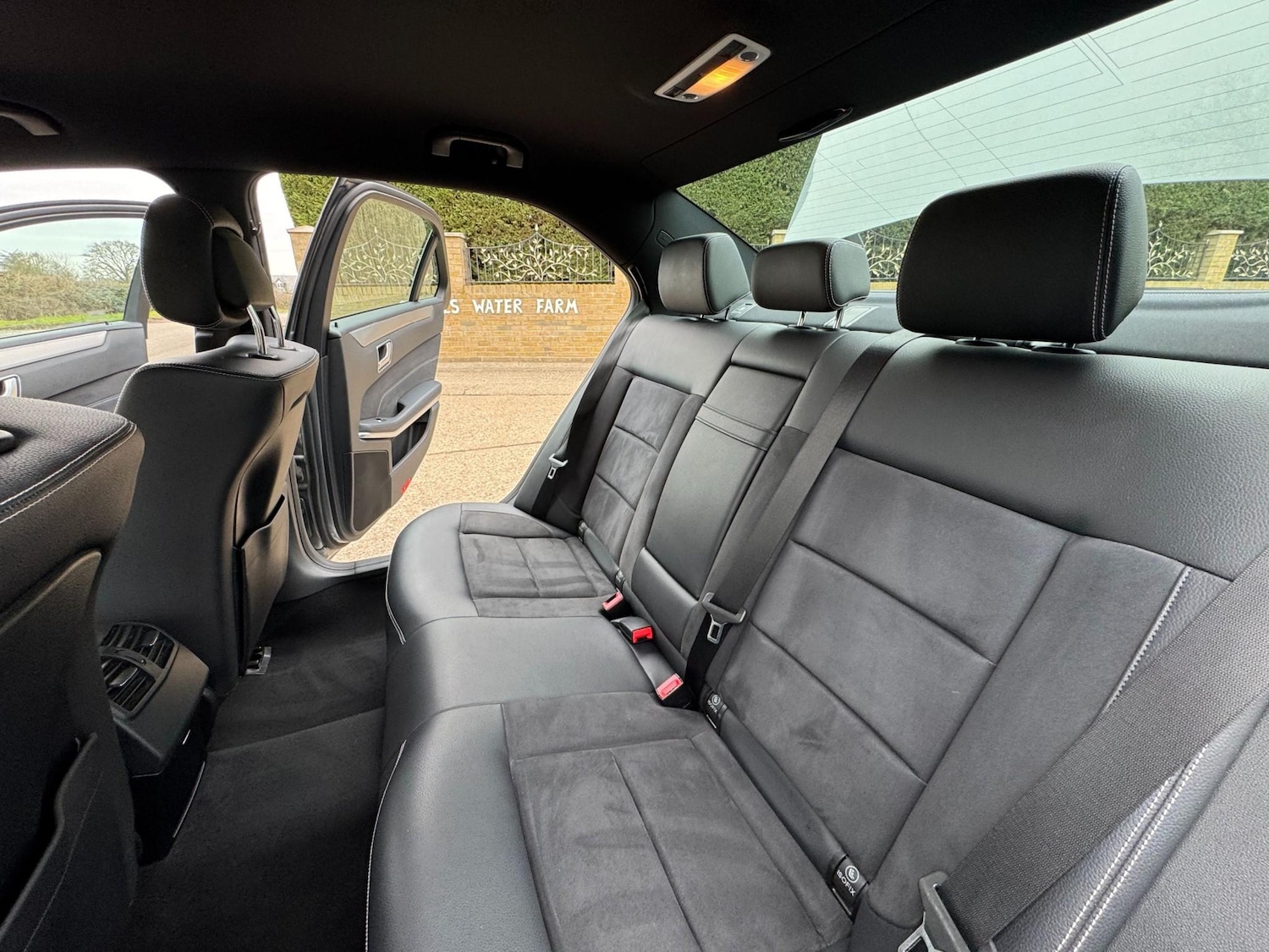 Used Mercedes-Benz E Class 2014 for sale - 77984090: Photo 55