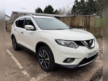 Used Nissan X-Trail 2016 for sale - 76898936: Photo