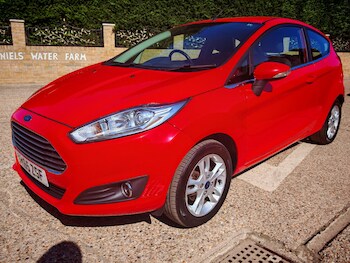 Used Ford Fiesta 2015 for sale - 76152321: Photo