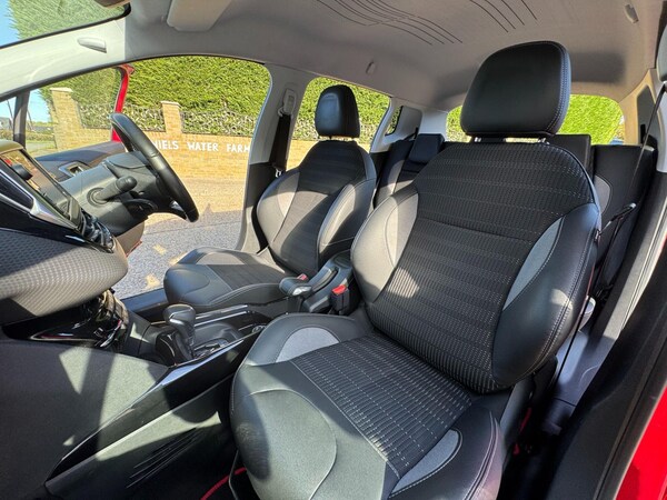 Used Peugeot 2008 2018 for sale - 76152625: Photo 62