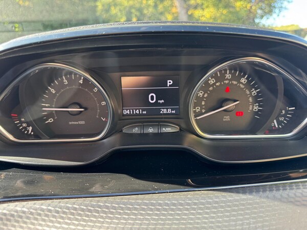 Used Peugeot 2008 2018 for sale - 76152625: Photo 90