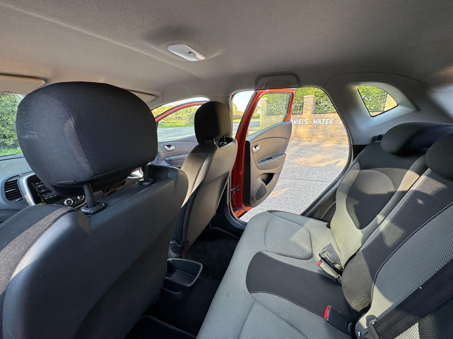 Used Renault Captur 2015 for sale - 76152921: Photo 47