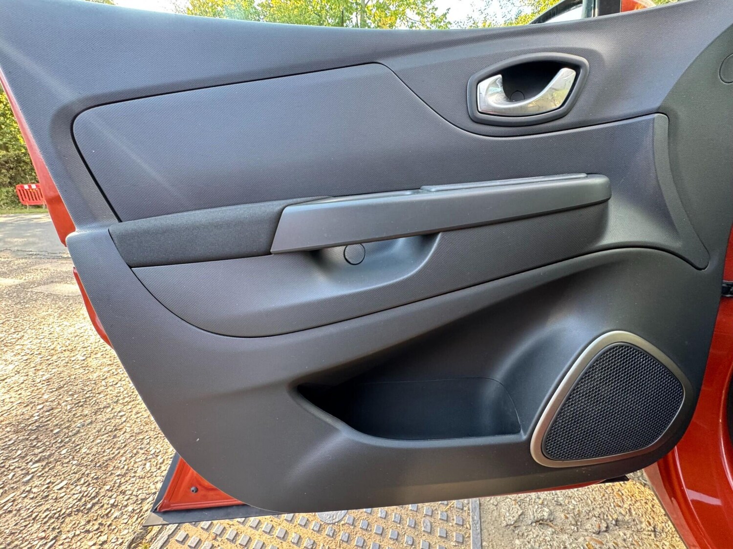 Used Renault Captur 2015 for sale - 76152921: Photo 49