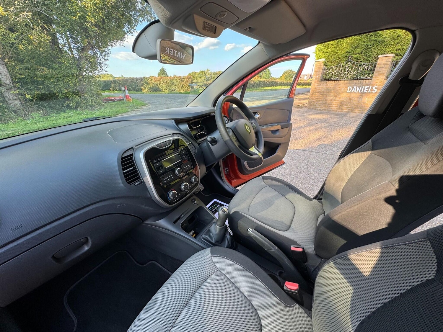 Used Renault Captur 2015 for sale - 76152921: Photo 58