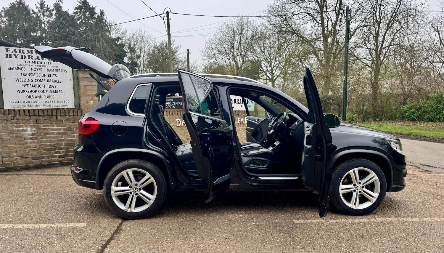 Used Volkswagen Tiguan 2015 for sale - 77984092: Photo 10