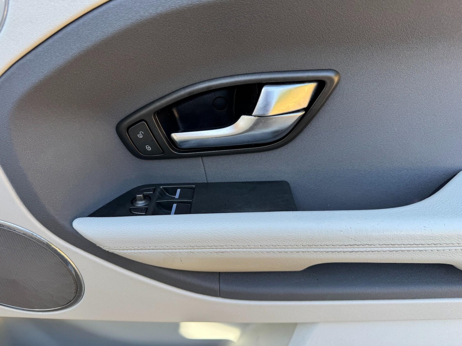 Used Land Rover Range Rover Evoque 2011 for sale - 76608261: Photo 60